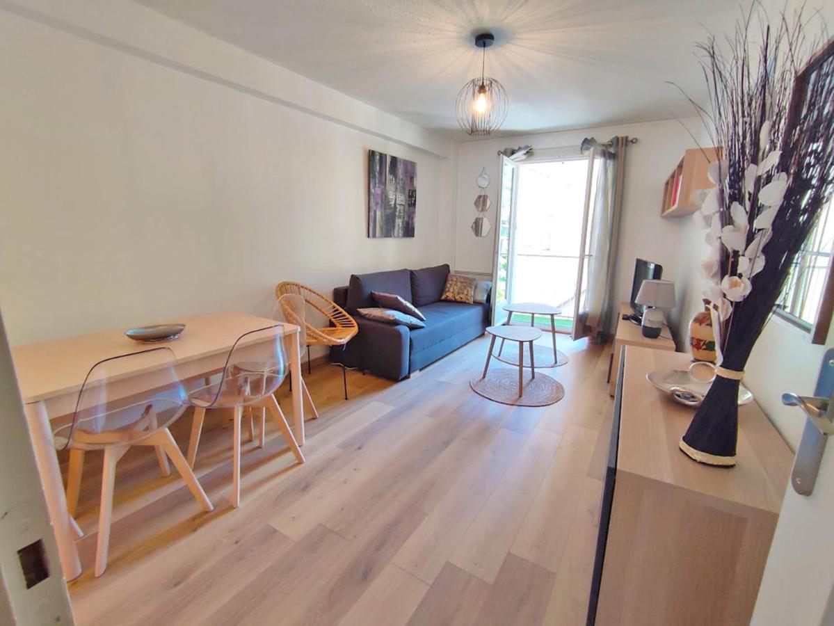Chez Dominique, T2, Centre Ville, Vue Montagne, Wifi, 4 Personnes Bagnères-de-Luchon Εξωτερικό φωτογραφία